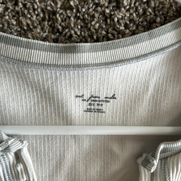 Urban Outfitters Out From Under Go For Gold Seamless Cropped Top - Picture 2 of 2